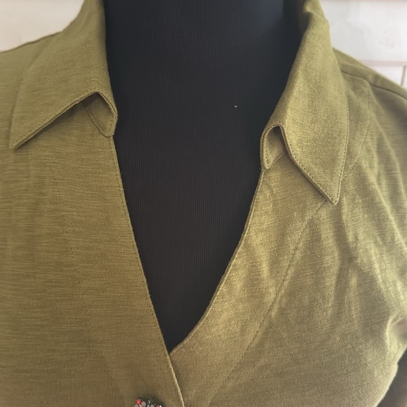 Soft Surroundings Danielle 3/4 Seeve Olive Button-Down Shirt - Picture 4 of 10